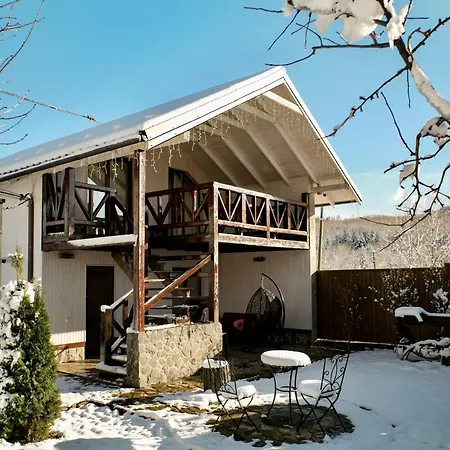 гражда Chalet Migovo